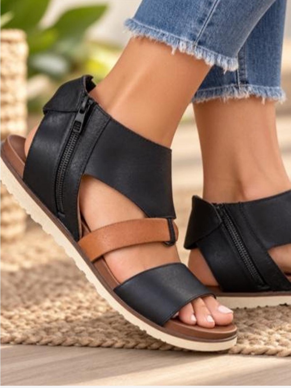 Miz Mooz Black & Cognac Leather Sandals EU 38 / US 7.5–8 Ankle Zip